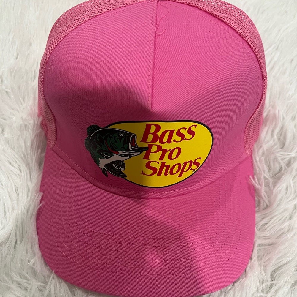 Bass pro shop 🧢